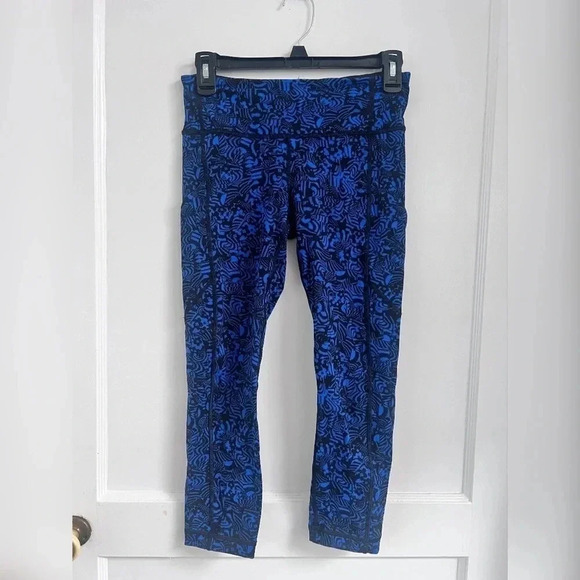 Lululemon Run The Day Crop Leggings - Picture 1 of 4